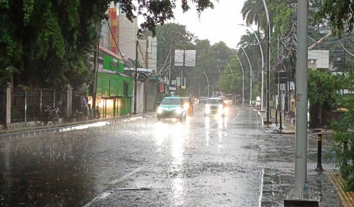 Jakarta Dikepung Hujan 14-17 Januari, Warga Diminta Siap Siaga